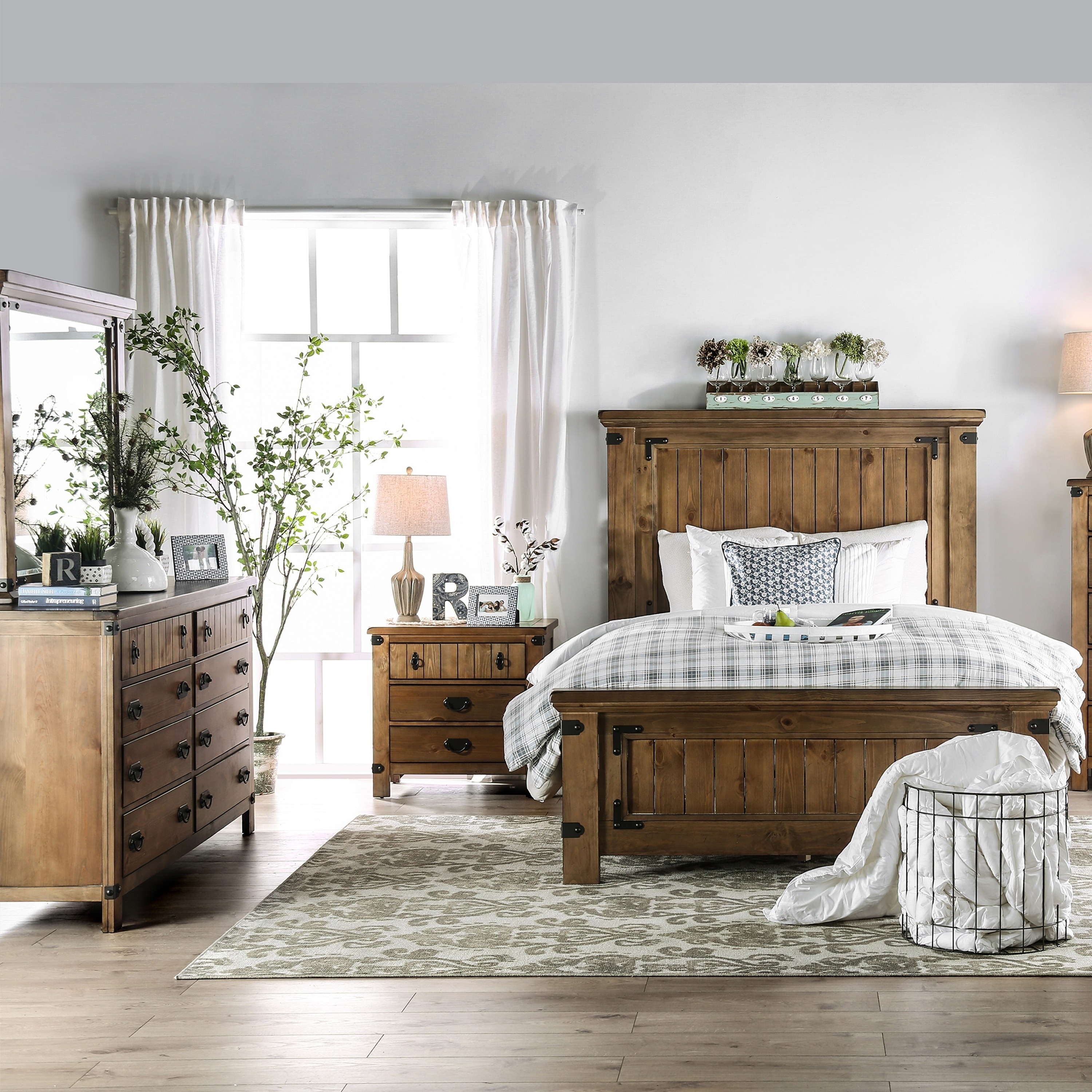 Sierren Country Brown Wood 4-piece Panel Bedroom Set With Usb Port By Furniture Of America